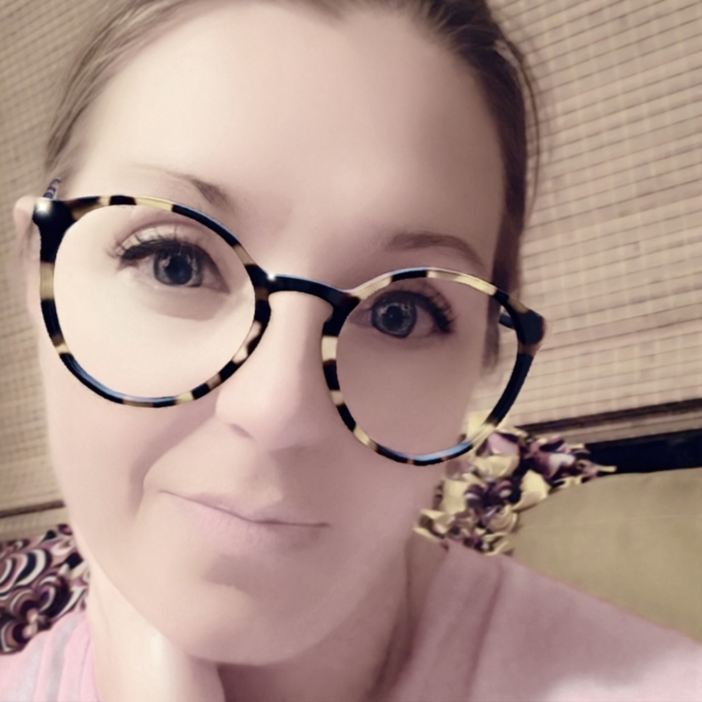 Meet your Posher, Leahet